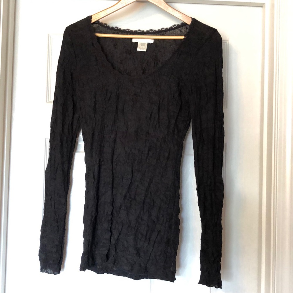 Lightweight long sleeve top